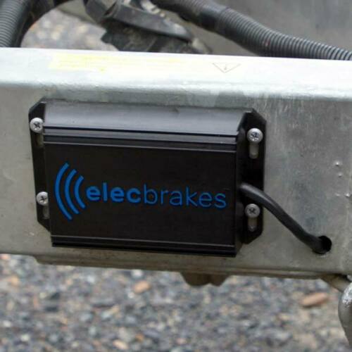 Elecbrakes Bluetooth Electric Brake Controller with Flat to Flat Plug huntsmanproducts